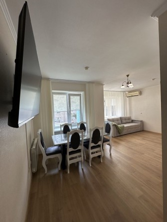 Здам квартиру-студію в центрі - фото 1