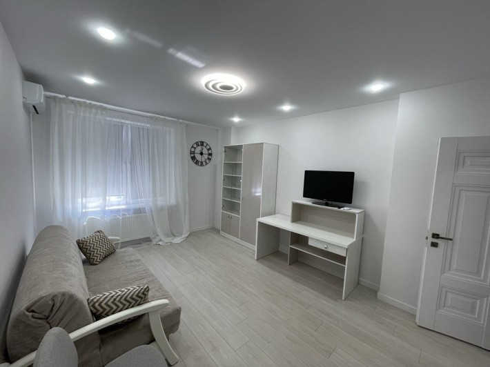 Центр міста. Здам в оренду 1-о кімнатну квартиру - фото 1