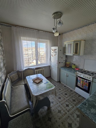 Сдам 3к квартиру на Лазурном - фото 1