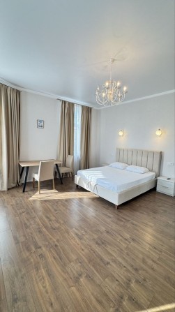 Оренда 2-кімнатної квартири в центрі Мукачево, 56 м², закритий двір. - фото 1