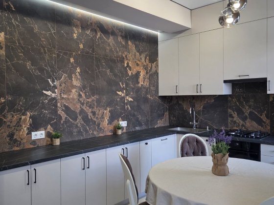 2+1 квартира центр (63м2) Мукачеве