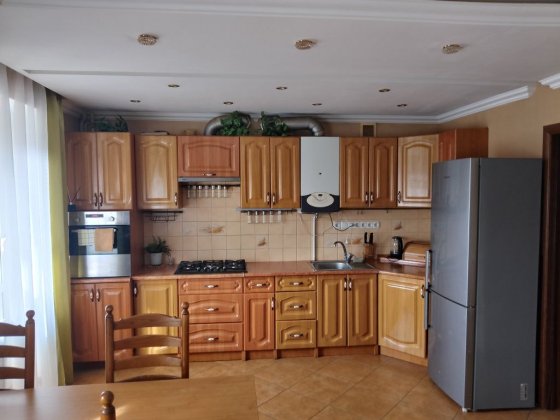 Здається 3 кімнатна квартира Мукачеве