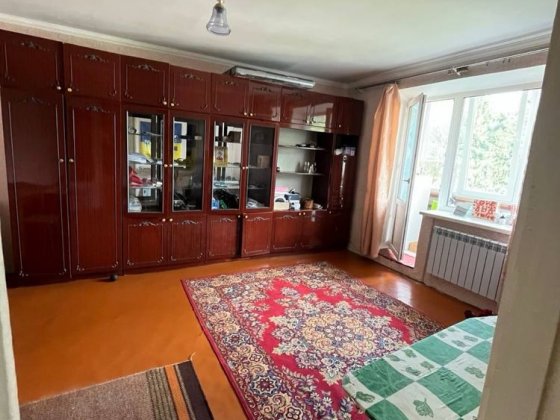 здам однокімнатну квартиру на довгострокову оренду