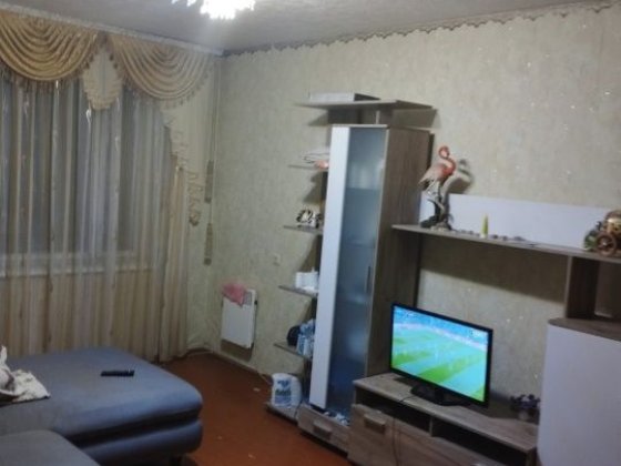 Сдам свою 2 ком.кв на 40 лет Павлоград