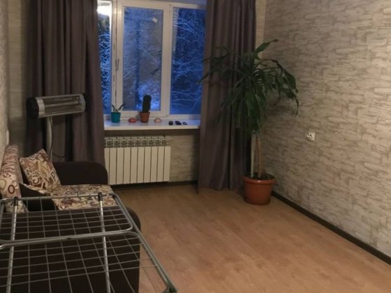 Здається квартира, район молокозавод! Ромни