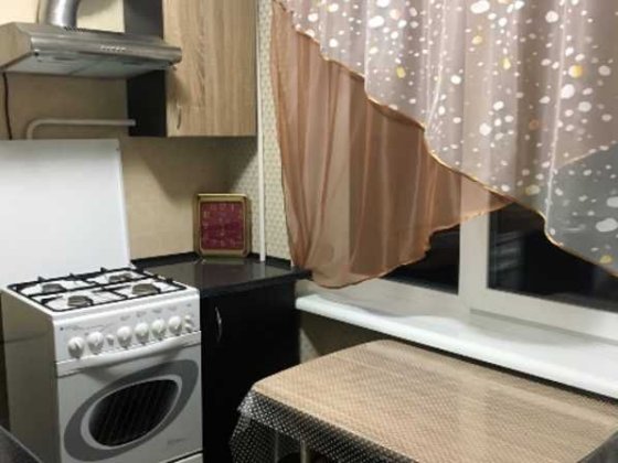 Сдается 2-комнатная квартира на Артема.