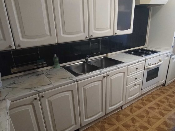 Сдам 3-х комнатную квартиру, район 8й школы.