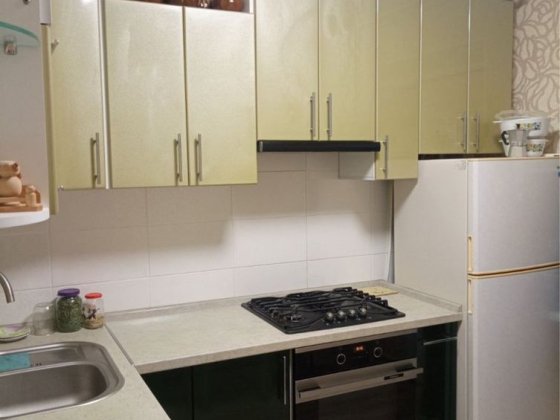 Сдается 2 комнатная квартира.Артема