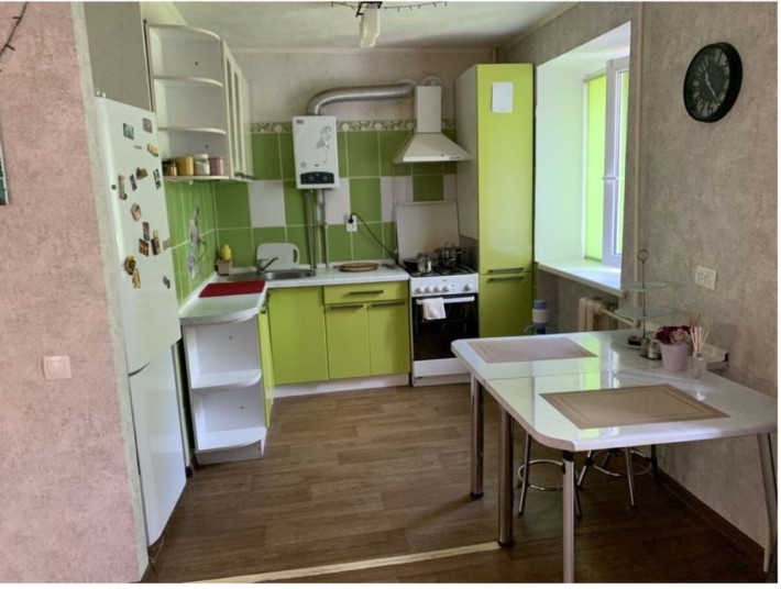 Аренда 2к/квартиры с ремонтом ,в Центре города ! - фото 1