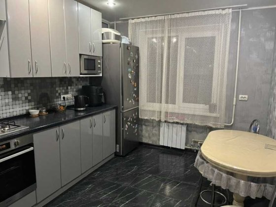 Аренда 3 х комнатной квартиры в центре. Славянск