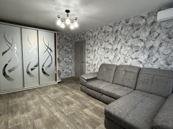 Здається трикімнатна квартира Умань