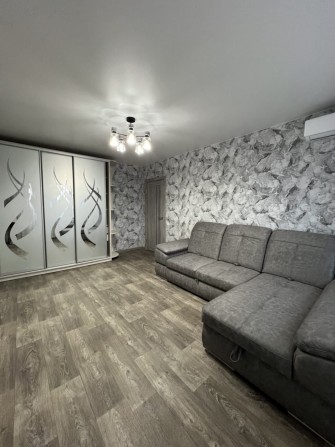 Здається трикімнатна квартира - фото 1