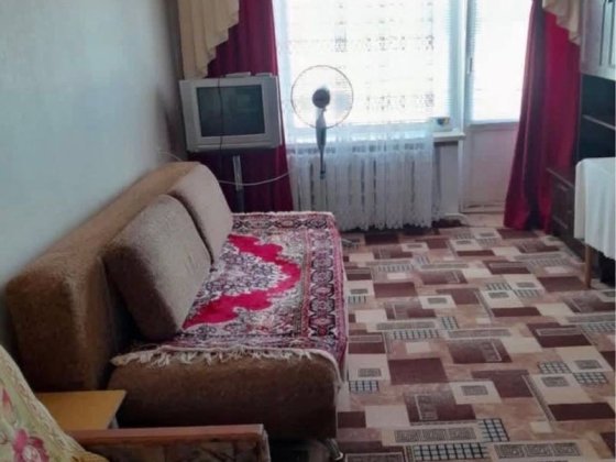 Вільна, 1 кім 30 кв м Умань