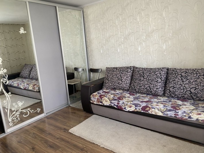 1к Виставка зупинка Костел - фото 1