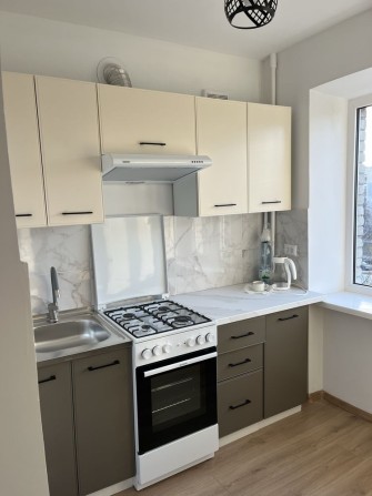 Оренда 3-ьох кімнатної квартири в місті Шептицькому ! - фото 1