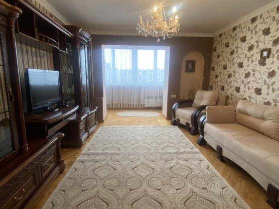 Дуже сонячна та затишна 2ох кім оренда з ремонтом Шептицький