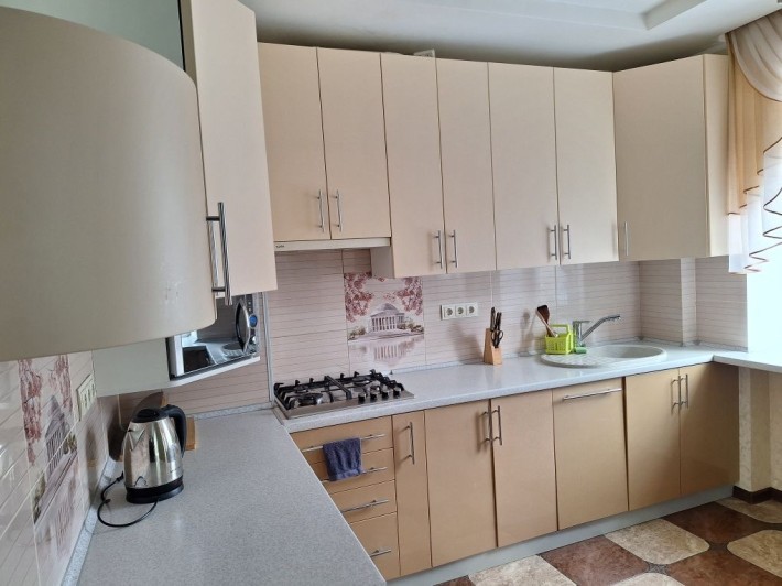 Оренда квартири з ремонтом та автономним опаленням,  каміном, кондиц - фото 1