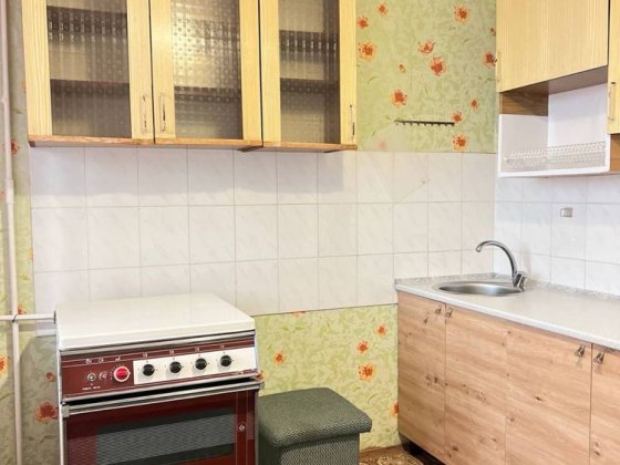 Оренда 1к квартири . Озерна . Хороший житловий стан Хмельницкий