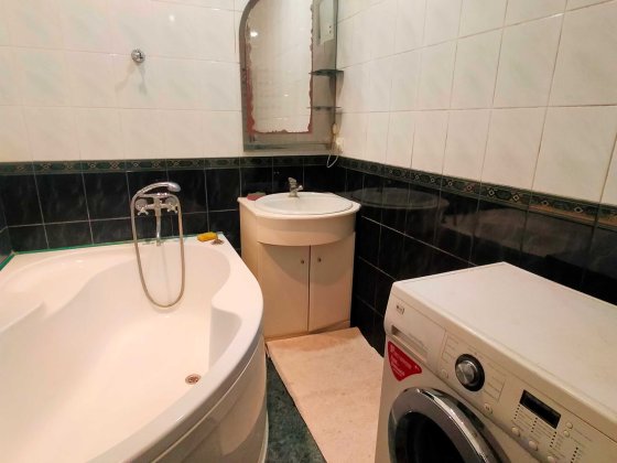 Оренда гарної окремої кімнати біля речового ринку для дівчини Хмельницкий