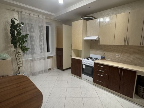 Актуальна! 3кім Зарічанська ВІДЕООГЛЯД Новобудова Світло не вимикають Хмельницкий