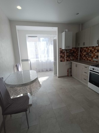 Здам в оренду 1к Виставка в новому будинкуу - фото 1