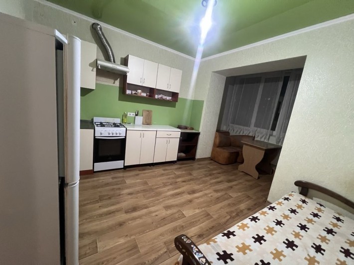 Оренда 1 кімнатної квартири на Виставці - фото 1