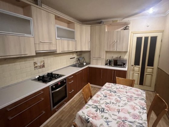 Оренда 3к квартири, Центр (вул.Зарічанська) Хмельницкий