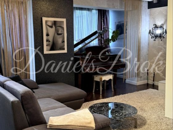 Аренда 3 комнатной Гмыри 9В Козин