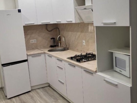 Здається в оренду 1-кімнатна квартира, вул. Машинобудівників, 16 Чабани