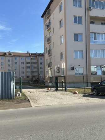 Довгострокова оренда 2 кімнатної квартири у м. Жовква - фото 1