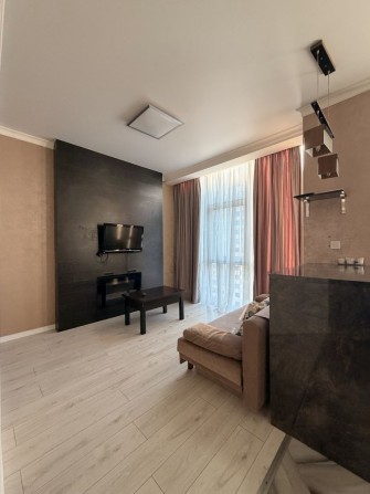 Сдам долгосрочно 1ком 50м2 Мебель Техника 21 Жемчужина/Кадорр/Таирова - фото 1