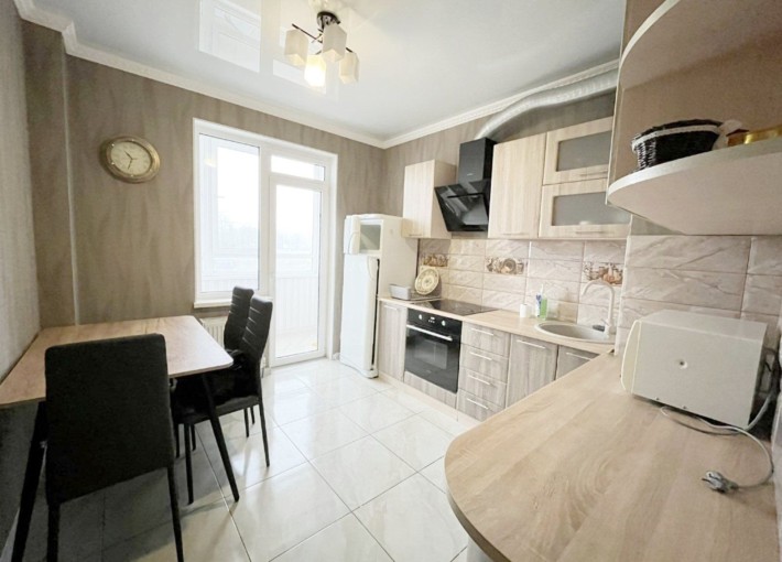 Сдам 1ую квартиру ЖК Радужный,ЖМ Радужный.Пр. Небесной Сотни/Левитана - фото 1