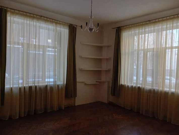 Продаж 2-к квартири вул. Шовковична 21 - фото 1