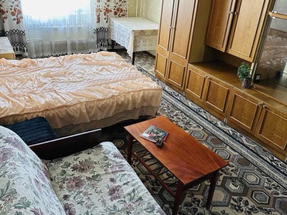 Здається 1 - на квартира  На довготривалий термін Квартира мебльована Вараш