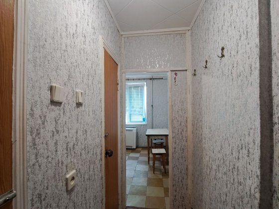 Оренда великоі 1 кімнатноі квартири на Рожевій