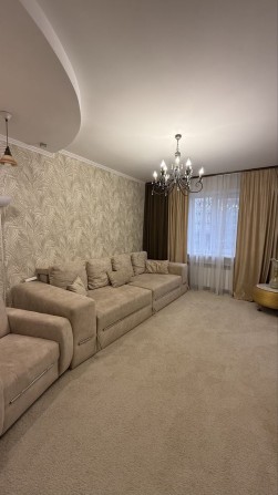 Сдается большая 6-ти комн. кв. на Бабурке для 5-7 человек - фото 1