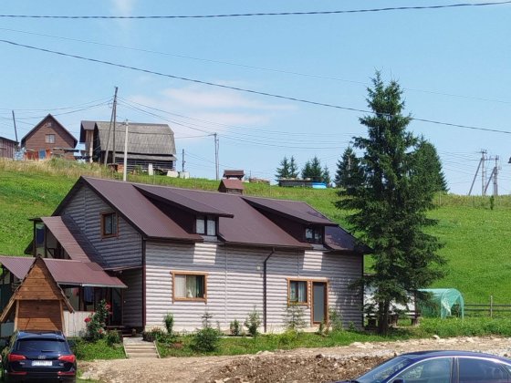 Будинок в Карпатах село Яблуниці Буковель Яремче