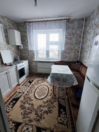 Здам в оренду 1 кімнатну квартиру, 4 поверх 9 поверхового будинку - фото 1