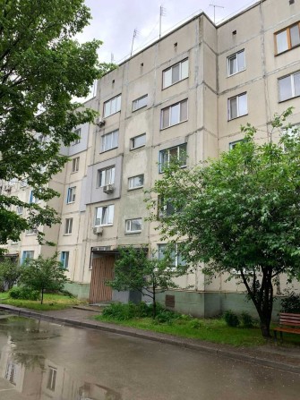 Двухкомнатная срочно здам - фото 1