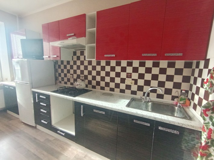 Здам 1 кімнатну квартиру в центрі Бучі - фото 1