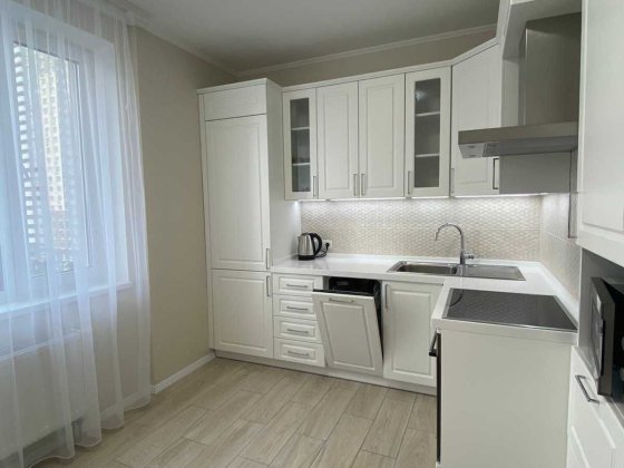 Оренда 2 квартири ЖК Лісовий квартал Київська б.245 7 поверх Генератор Бровары