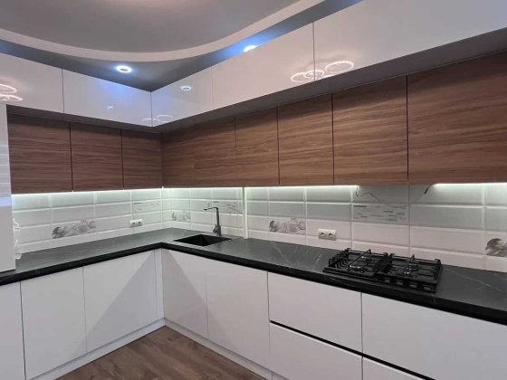 Оренда затишної 3 кім. квартири біля ТЦ Метро Івано-Франківськ