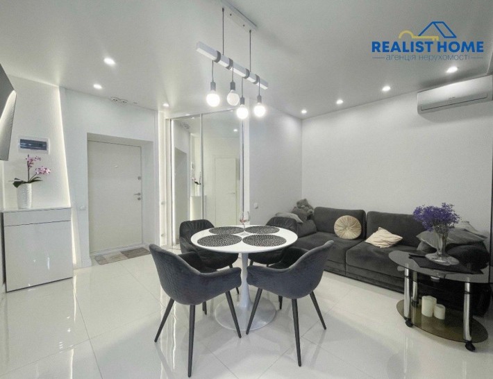 Оренда дизайнерської 1к квартири ЖК Сади Вишневі - фото 1