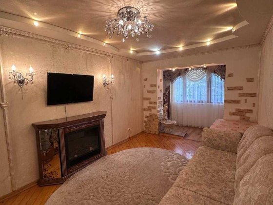 Оренда просторої трикімнатної квартири на Каскаді. Івано-Франківськ