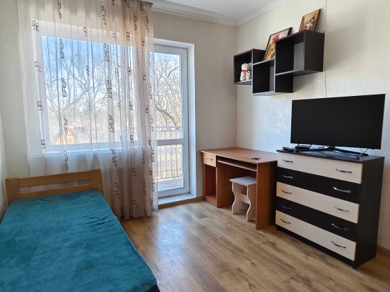 Університетська 33А, Ірпінь. 1к в довгострокову оренду. ГАЗ Ірпінь