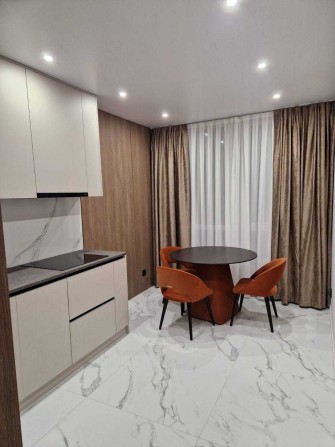 Оренда 1 кімнатної квартирі у центрі міста - фото 1