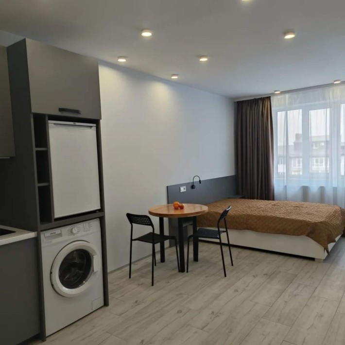 Здам в центрі гарну 1 кімнатну квартиру - фото 1