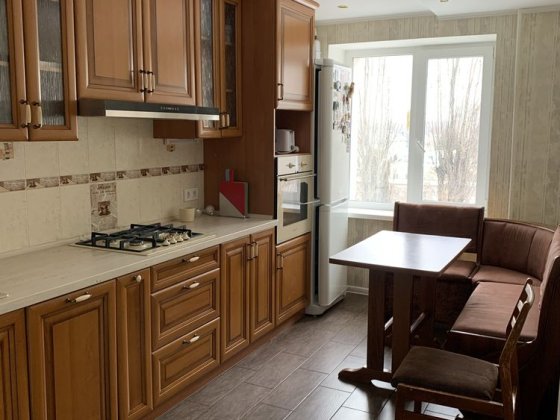 Здам 4- кімн.кв. по Л. Украінки, зуп. Г. Сталінграда, Молодіжний Кременчук