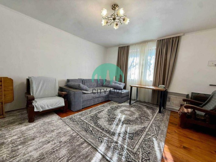 Оренда 1-кімнатного будинку в центрі міста (вул. Кобилянської) (38) - фото 1