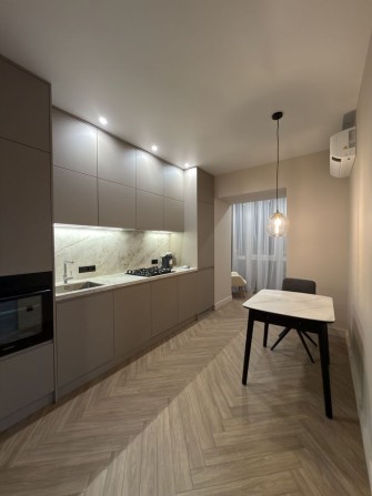 Оренда 1 кімн кв 56 кв м , центр, вул.Сердюка - фото 1